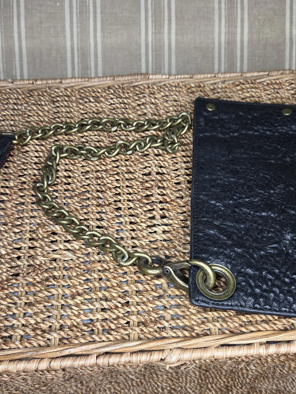 Will Leather Goods Zip Pouch Wallet with Chain Black Leather